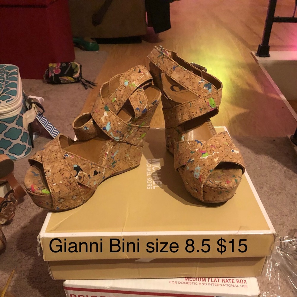 Gianni Bini Wedges EUC